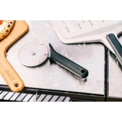 Ooni Pizzaroller Ø 11,3 Cm -Geschäft Für Grillzubehör Für Die Küche Zu Hause 60568341156 11029300 AB 01